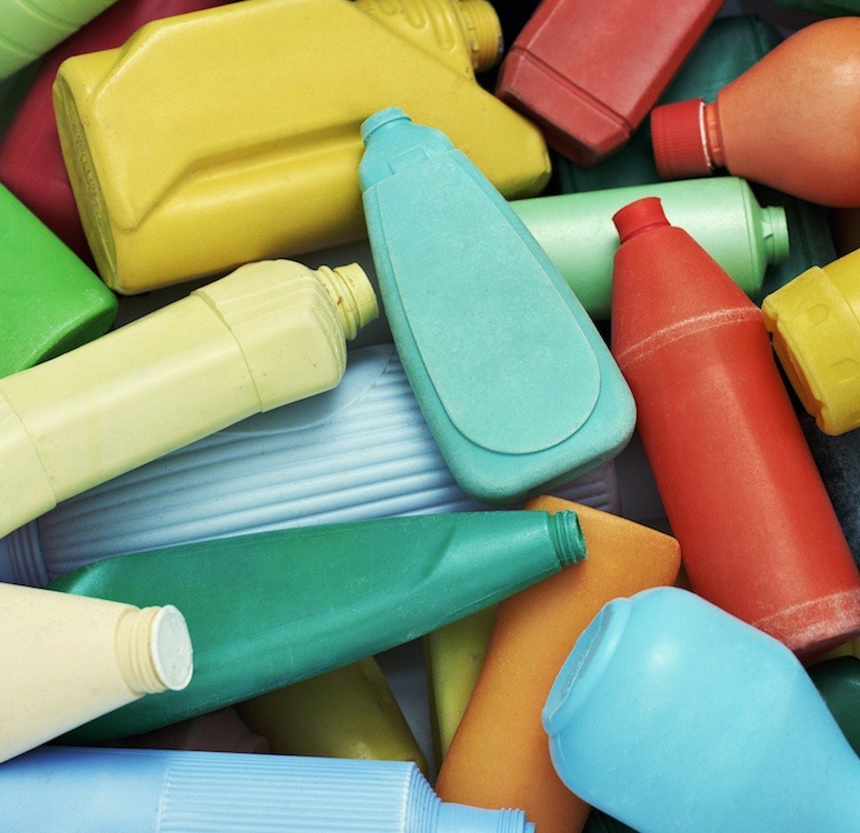 Da noi si effettua Recupero, smaltimento e riciclaggio della plastica