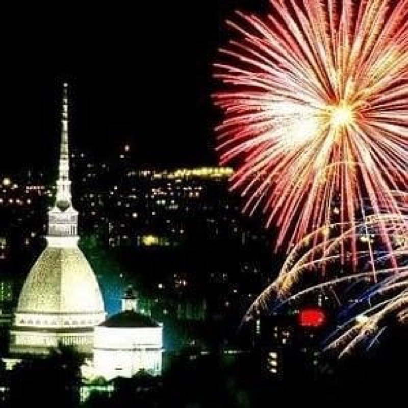 FESTA DI SAN GIOVANNI A TORINO: SI FESTEGGIA DAL 21 AL 24 GIUGNO CON MUSICA E FUOCHI PIROTECNICI | Il Cerca Artigiano di Qualità
